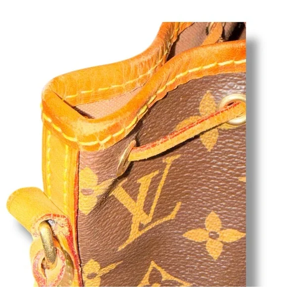 Louis Vuitton Brown and Tan Monogram Crossbody Bag - Picture 8 of 16